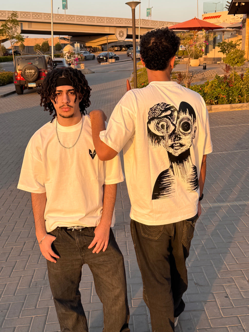 Insomnia Black/White Oversize Unisex T-shirt