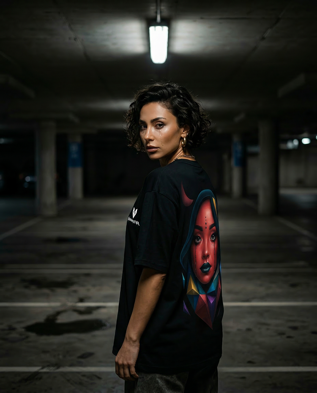 Eurynome Black Oversize Unisex T-shirt.